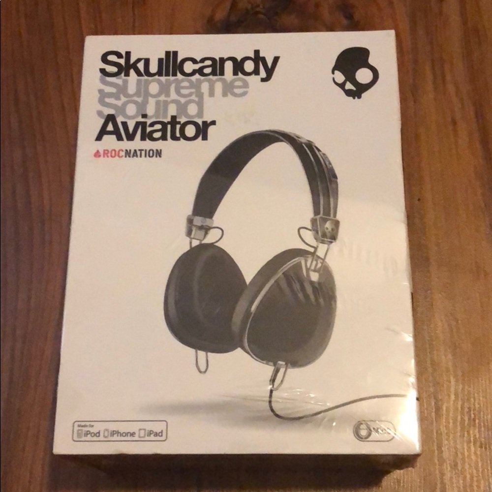 Skullcandy aviator headphones